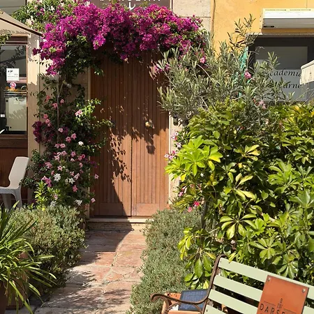 Indarsena Bed & Breakfast
