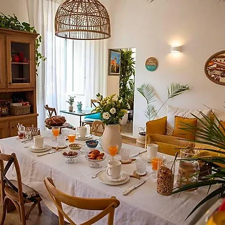 Indarsena Bed & Breakfast 3*